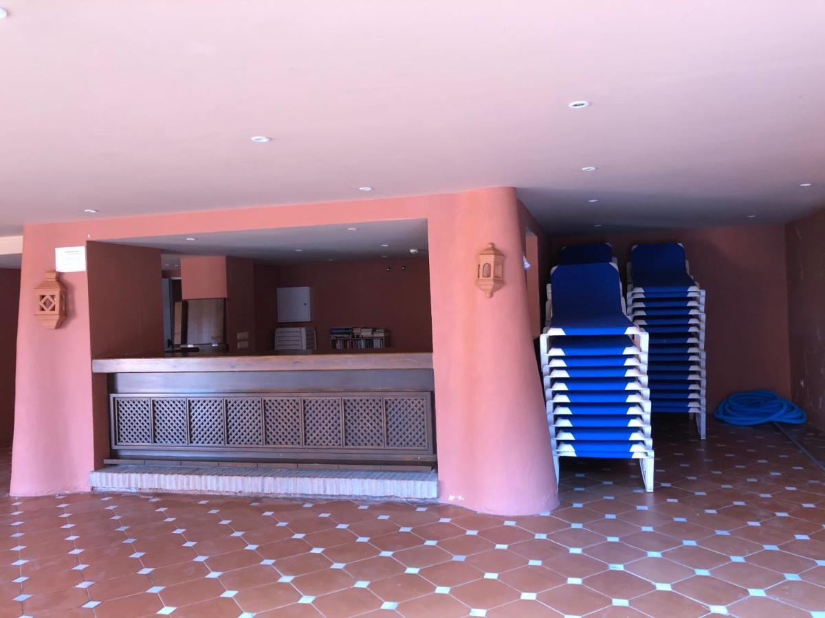 Two-Room Apartment In Elviria Near The Beach With Parking マルベーリャ エクステリア 写真